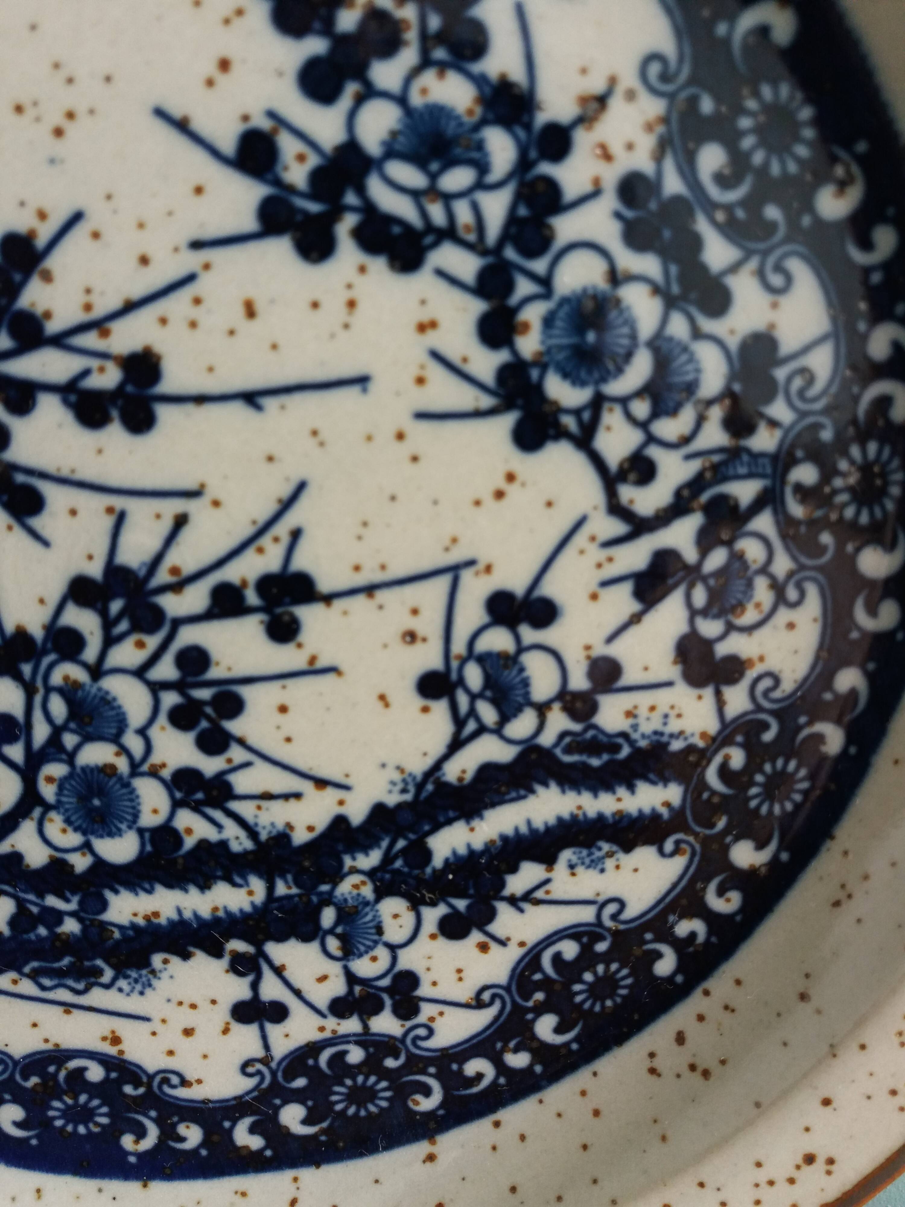 Plate with Japanese decor