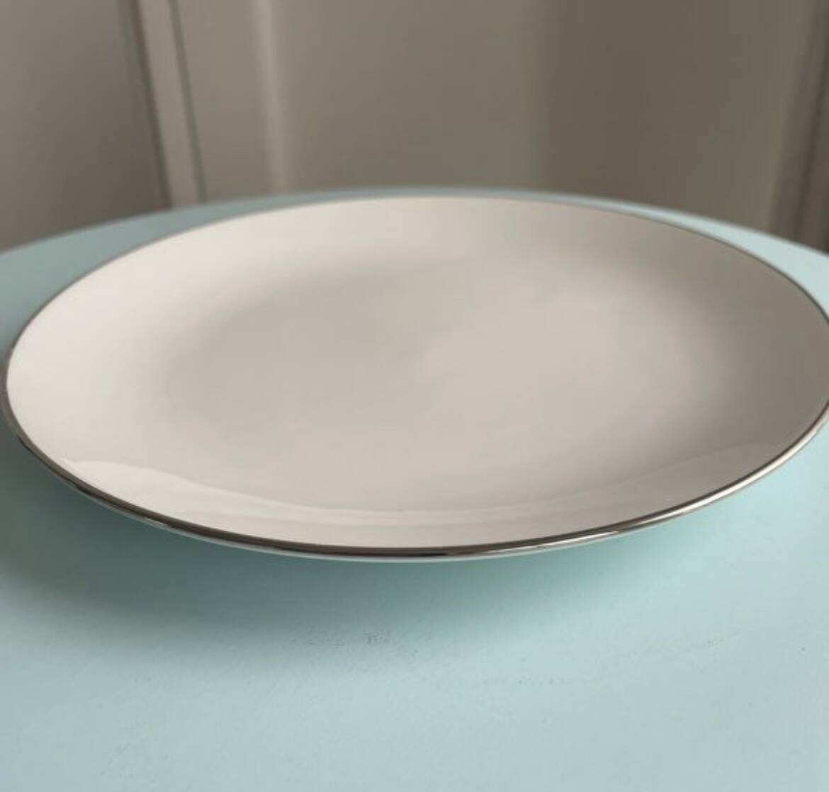 Dessert set – 6 white porcelain plates with silver trim – Seltm