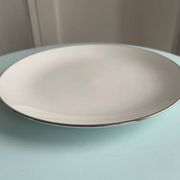 6 assiettes à dessert en porcelaine blanche liseré argent – Seltm