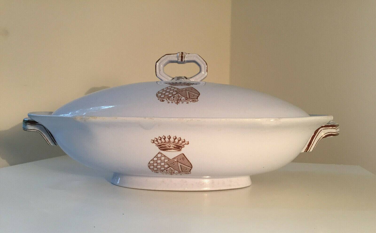 Tureen coat of arms Count Brown Westhead Moore & Co XIX