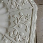 Grand plat ancien en céramique