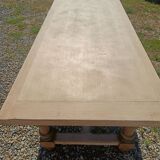 Farm table