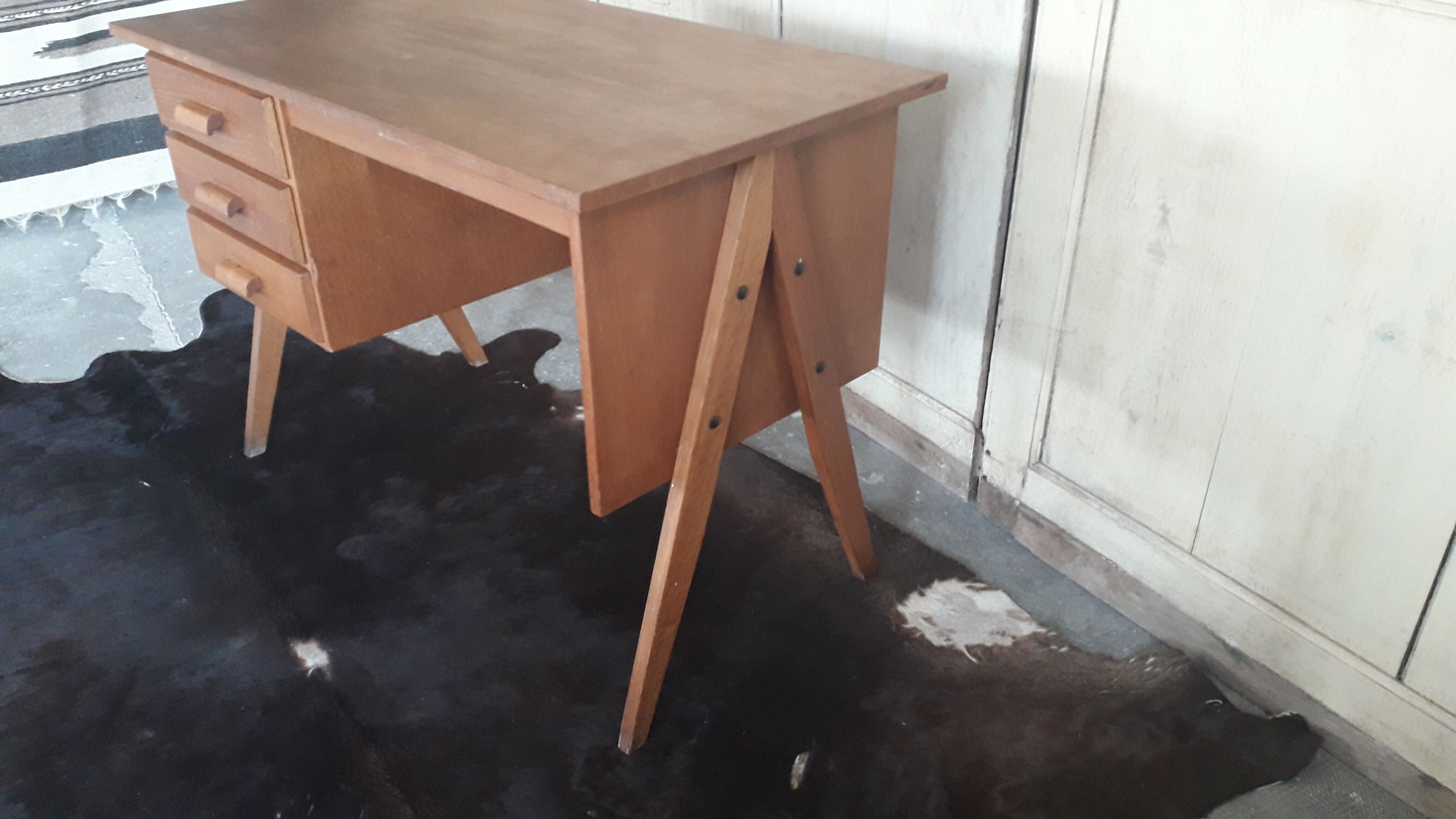 Office foot compass of the 1950s