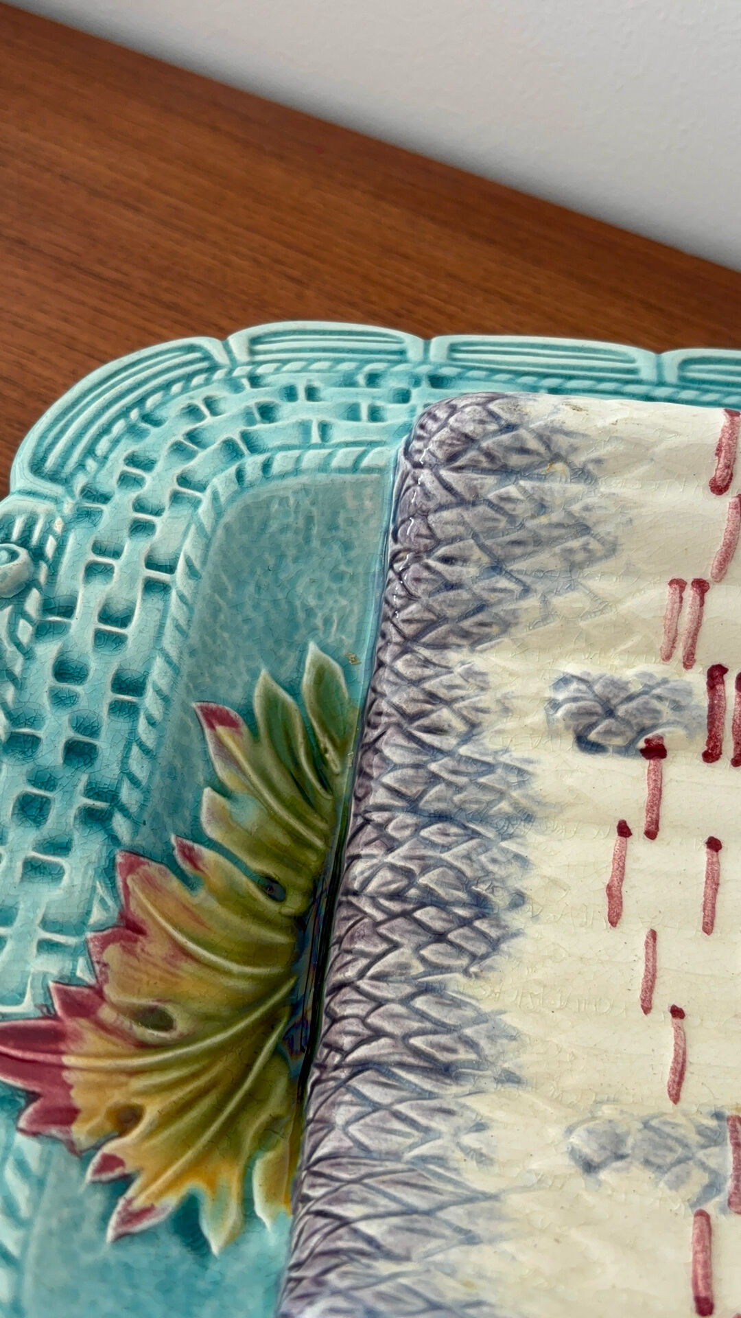 Vintage asparagus dish in faience barbotine – Large serving platter