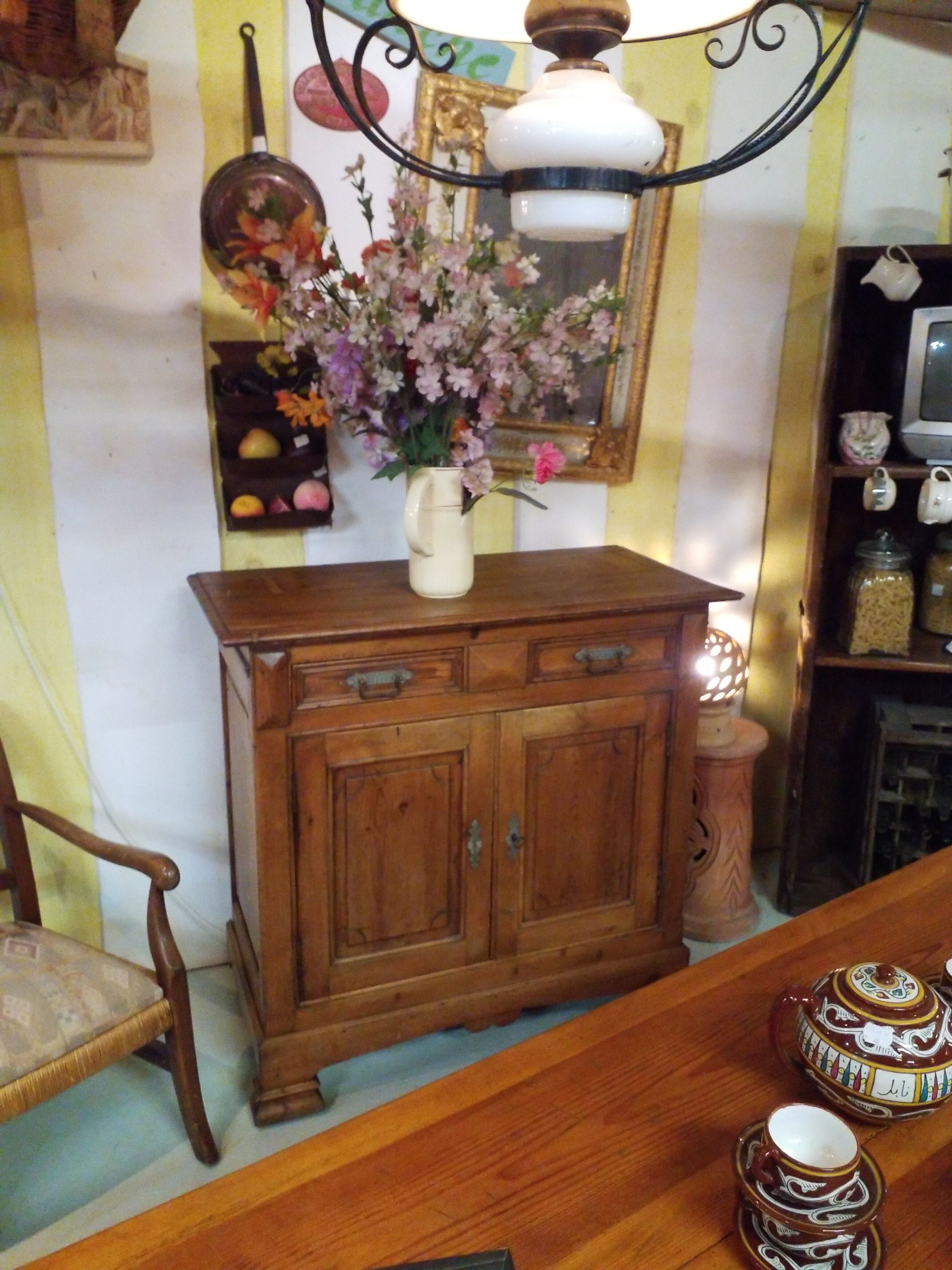 Buffet en sapin