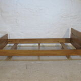 Regain massive elm bed