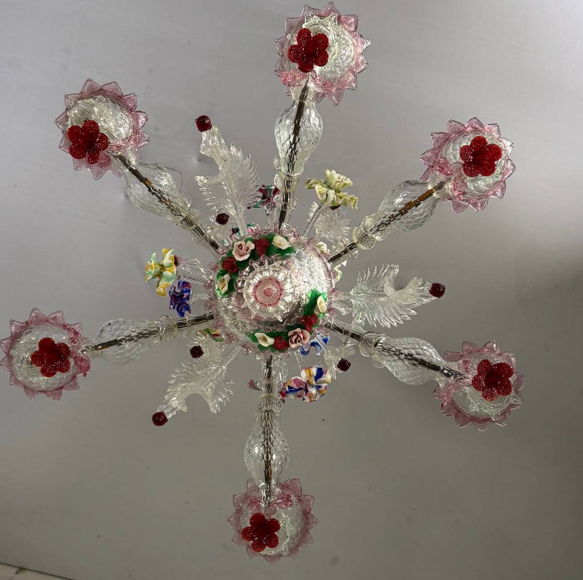 Venetian chandelier in multicolored Murano glass, 6 light arms circa 1920
