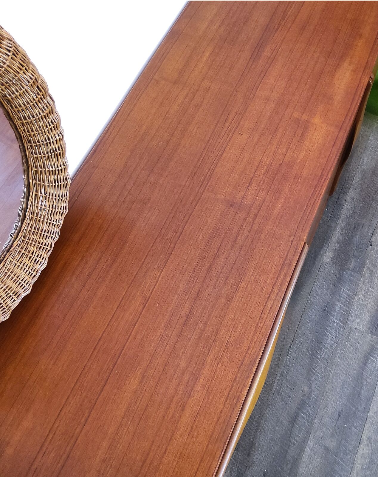 Vintage teak row