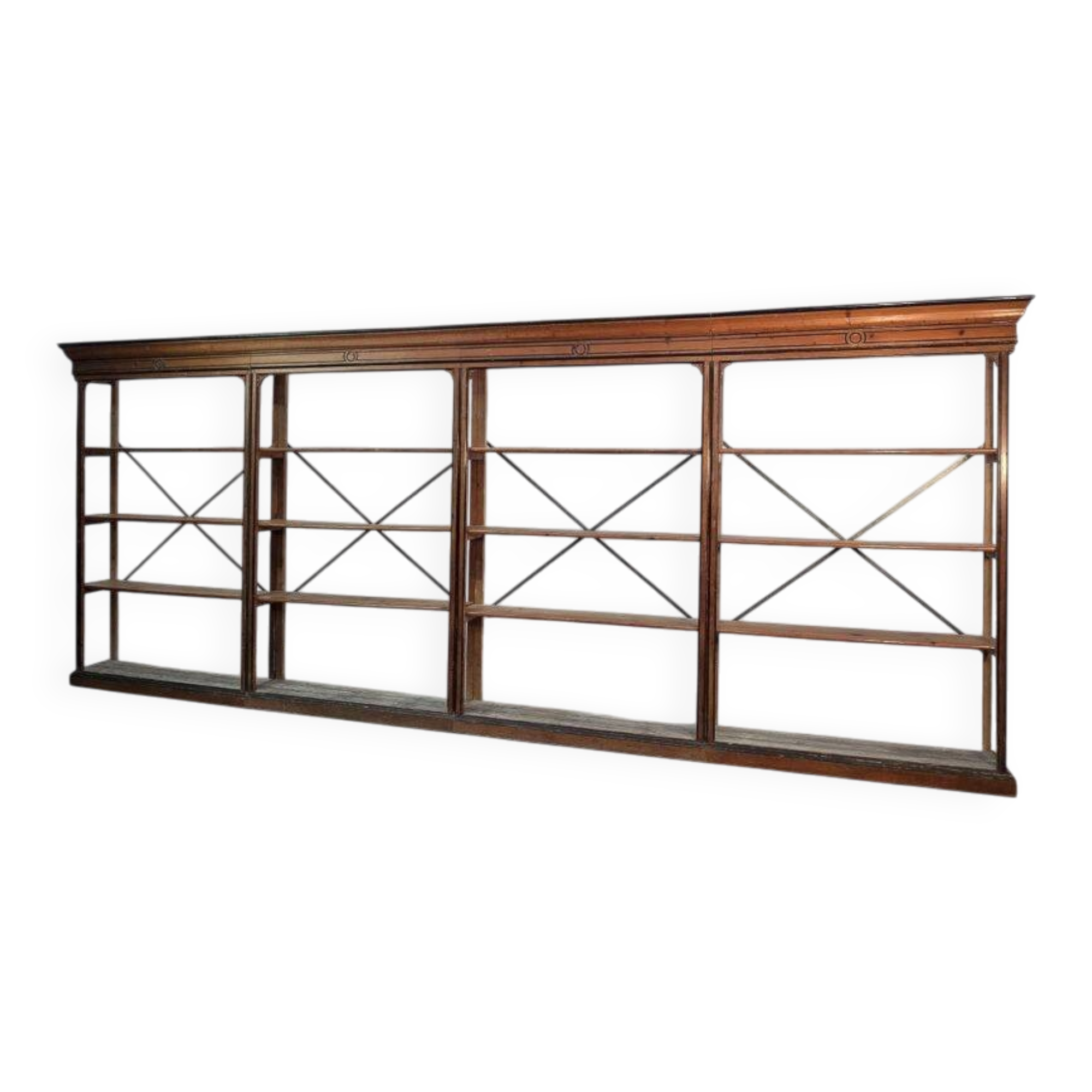 Exceptional shop shelf from the Napoleonic III era in pine.
