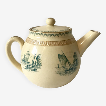 Old selfish teapot with Sarreguemines filter, 19th century