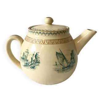 Old selfish teapot with Sarreguemines filter, 19th century