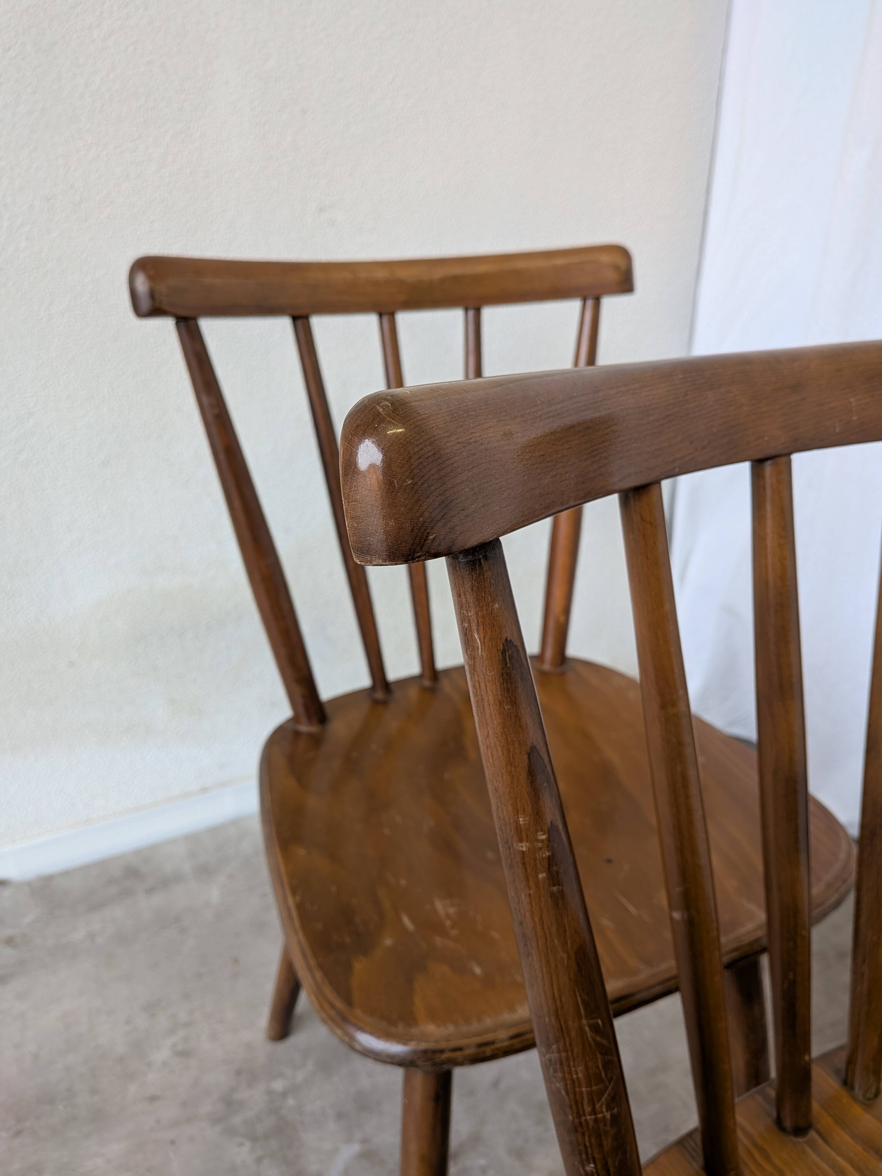 Ensemble de 4 chaises de salle à manger Windsor vintage : en bois des années 50 / STOL Kamnik