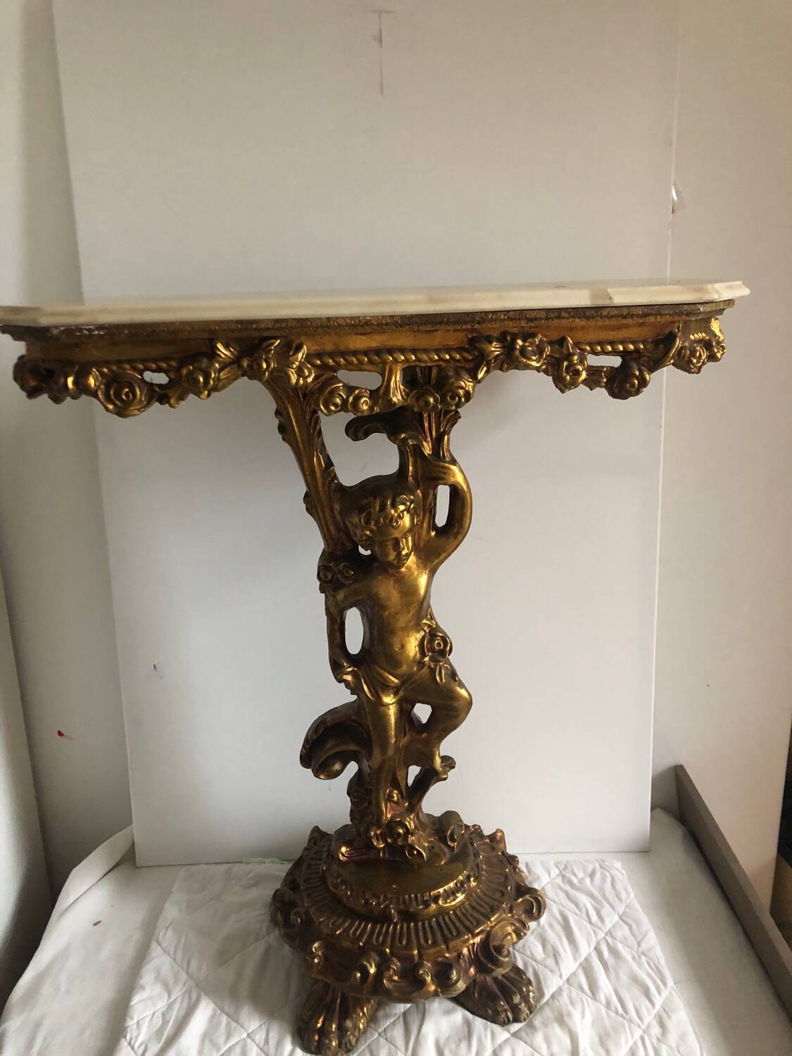 Console baroque pied de lions dessus marbre
