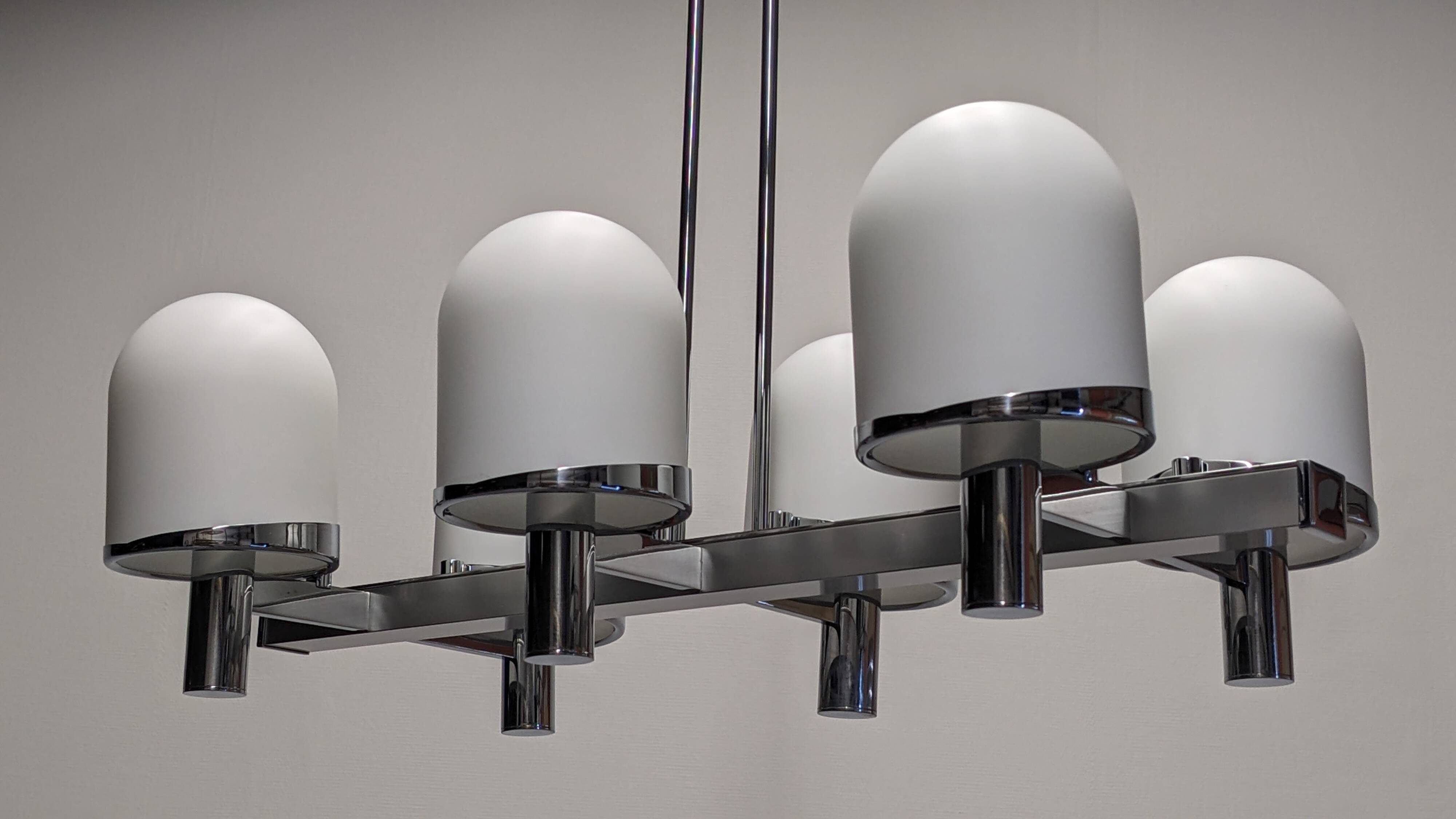 Space Age chandelier with 6 lights in white sandblasted opalines from the 60s/70s