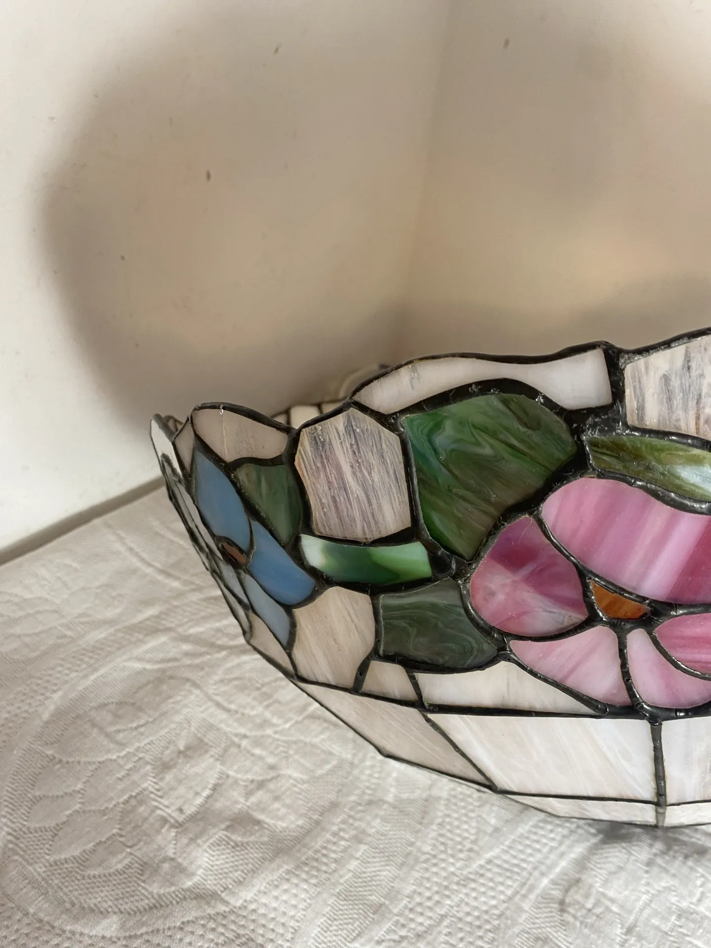 Stained glass pendant