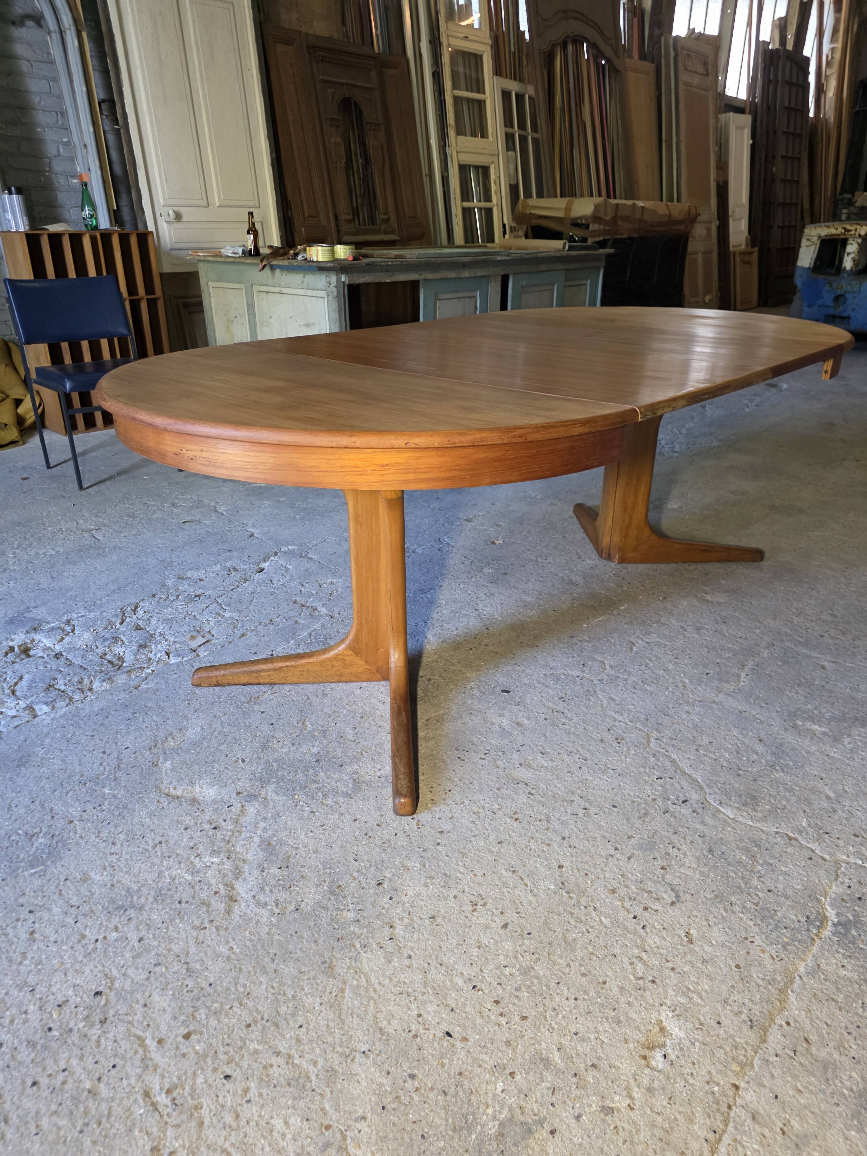 Table extensible Baumann en teck des années 60, (2 rallonges)