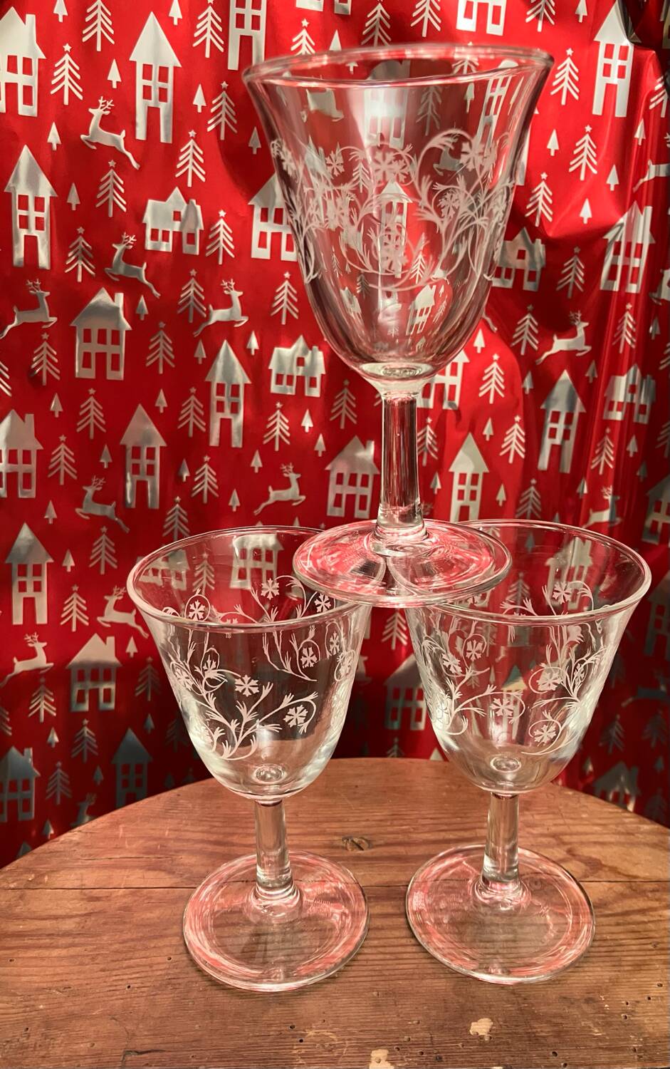 Set of 3 pretty Enghien Luminarc mulled wine glasses