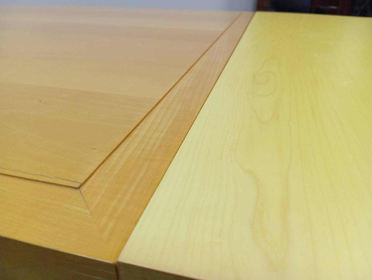 Large Chi Wing Lo designer table for Giorgetti Italy