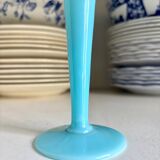 Vase, soliflore en opaline bleu ciel
