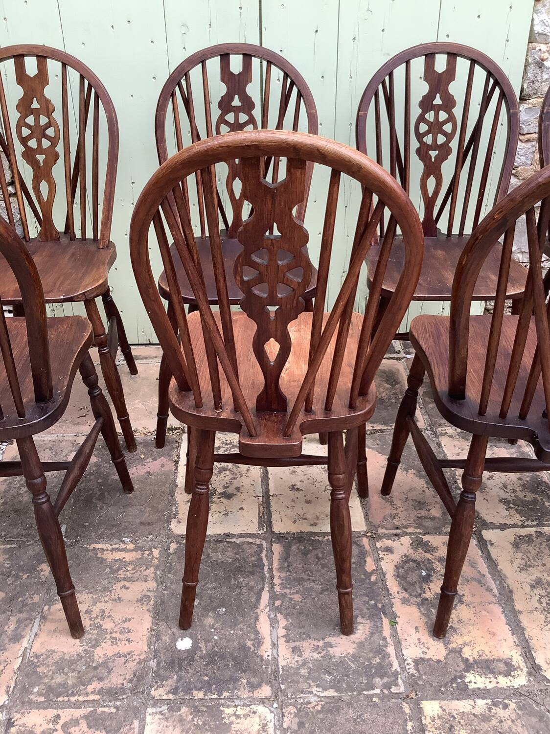 8 Windsor chairs