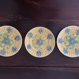 Set of 3 plates in slip 1920s