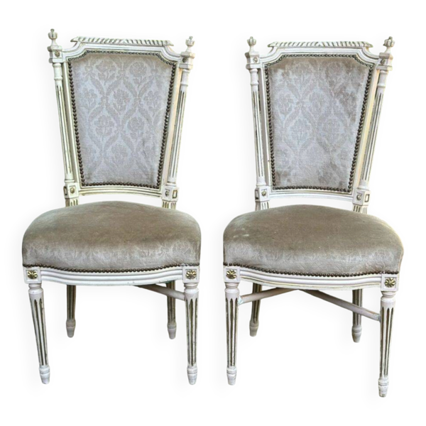 2 chaises Louis XVI médaillon carré du XIXème siècle