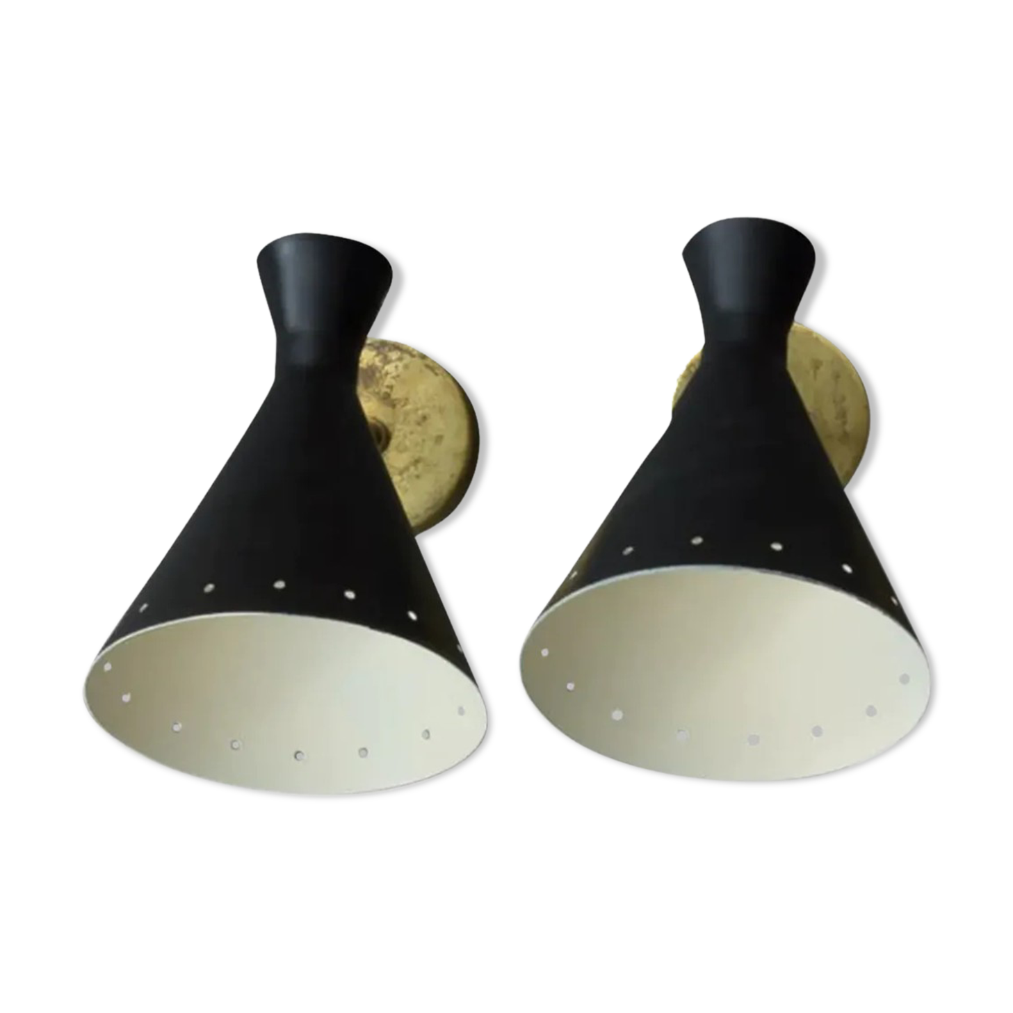 Apply in the style of Italian creations of the 50s