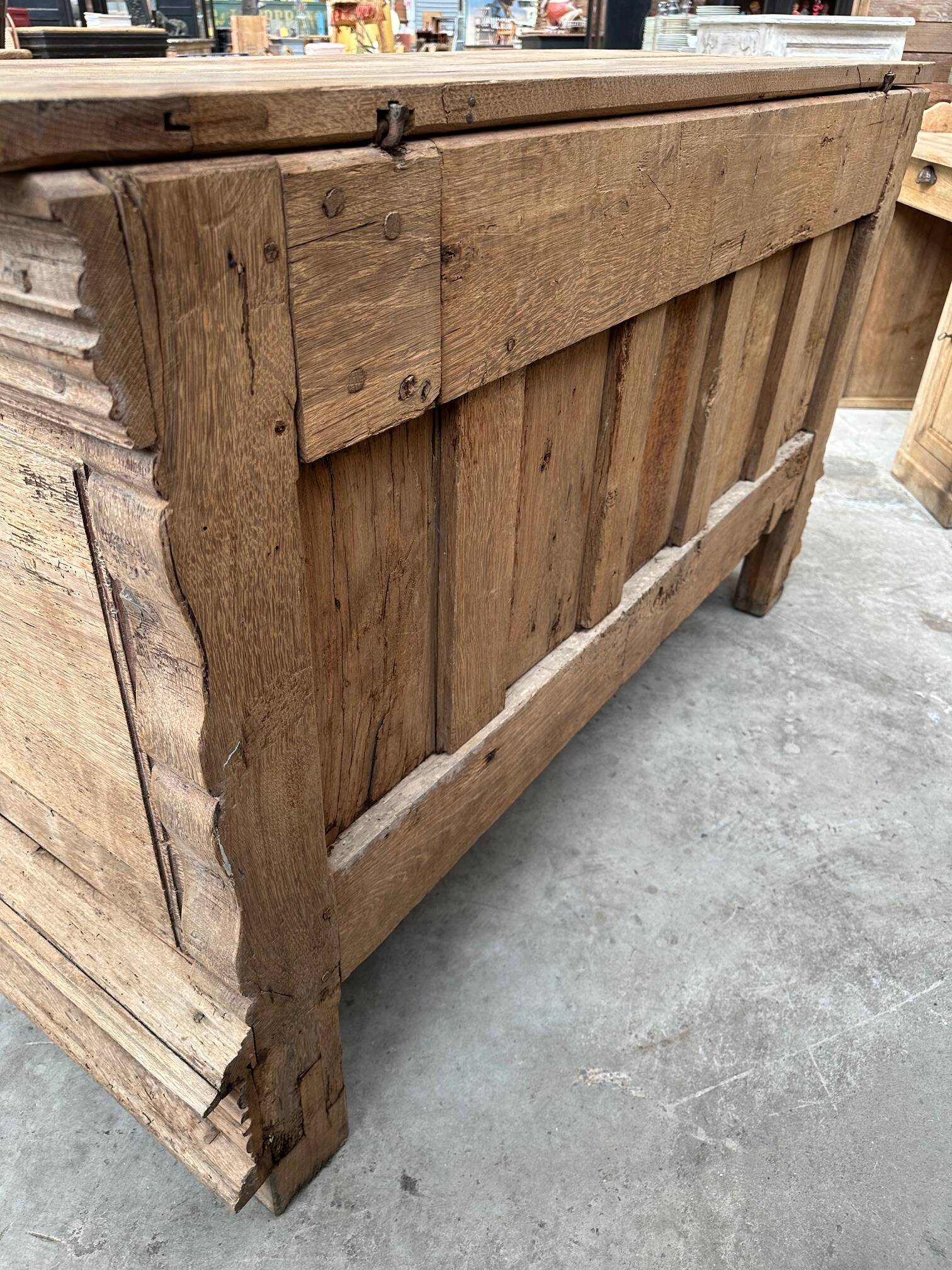 18th century solid oak chest of drawers
