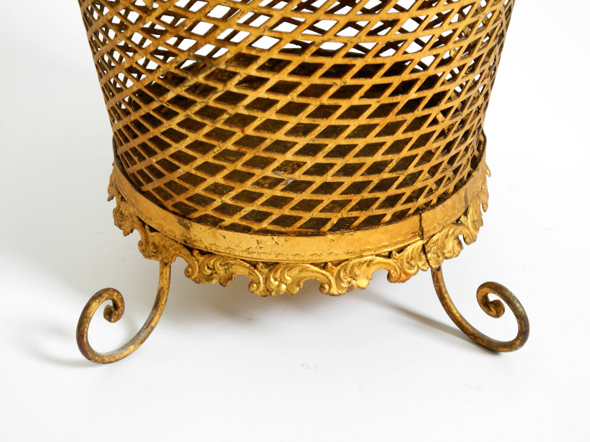 Large Mid-Century Regency umbrella stand made of gilded metal, Italy 1960s