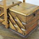 Travailleuse en bois rustique
