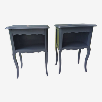 2 renovated bedside tables