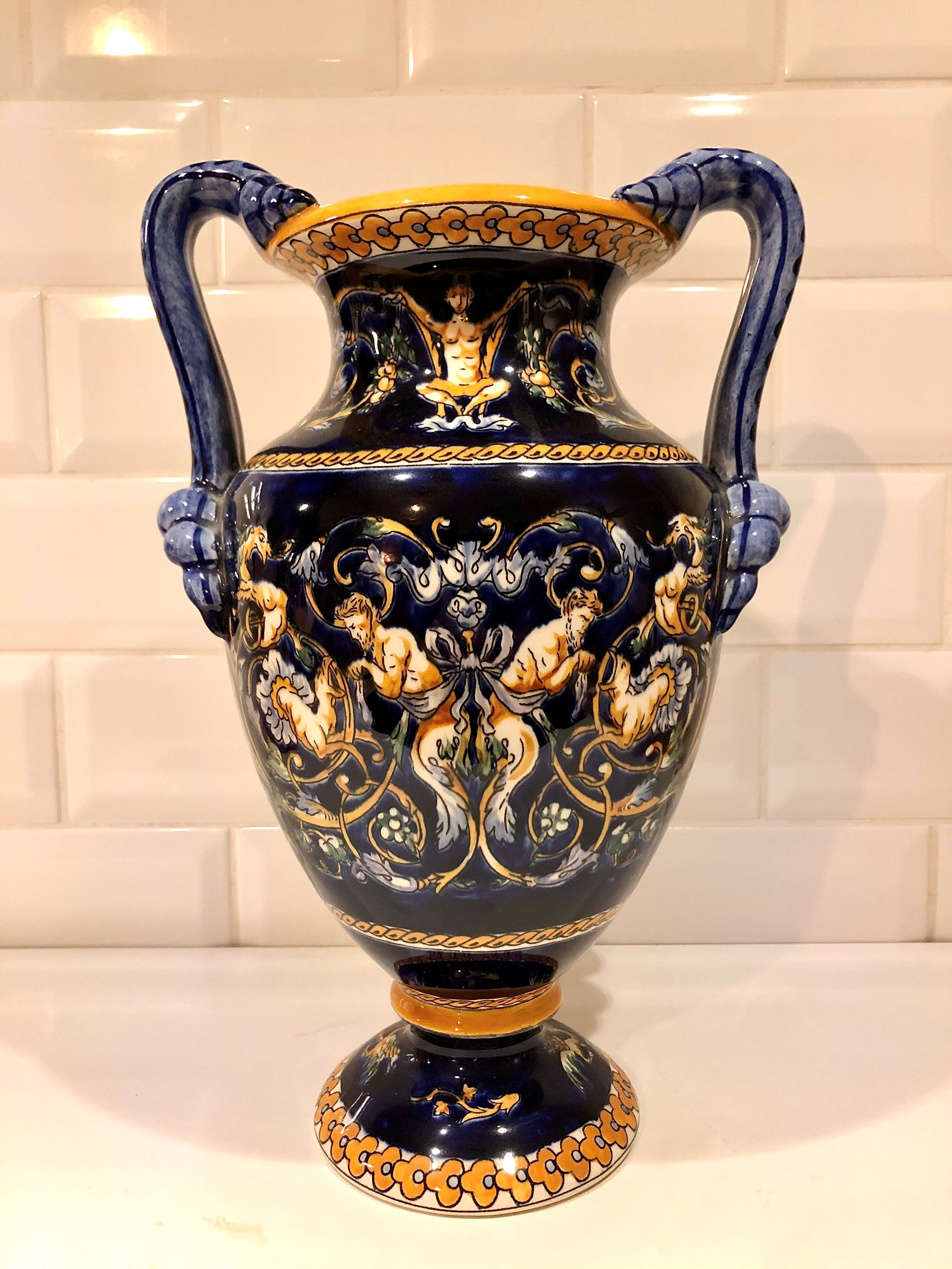 Renaissance vase - Gien factory