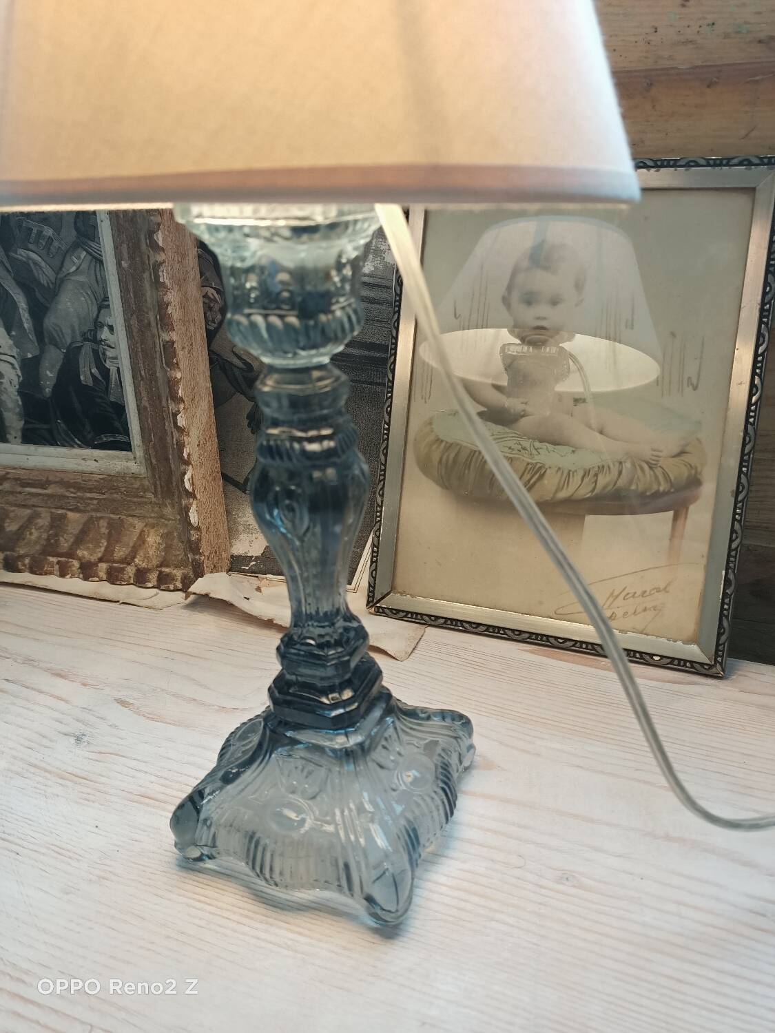 Paire de lampes en verre bleuté