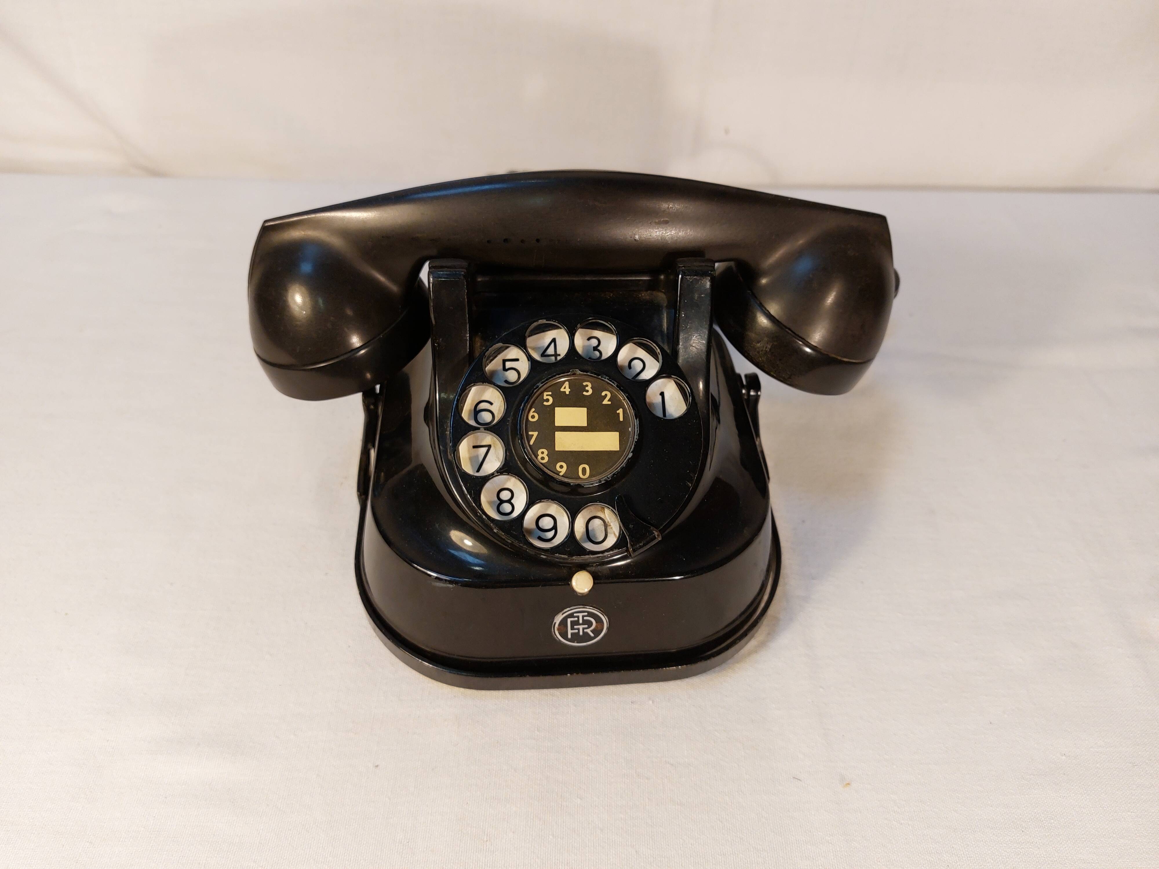 Old Belgian RTT 56B dial telephone in black bakelite