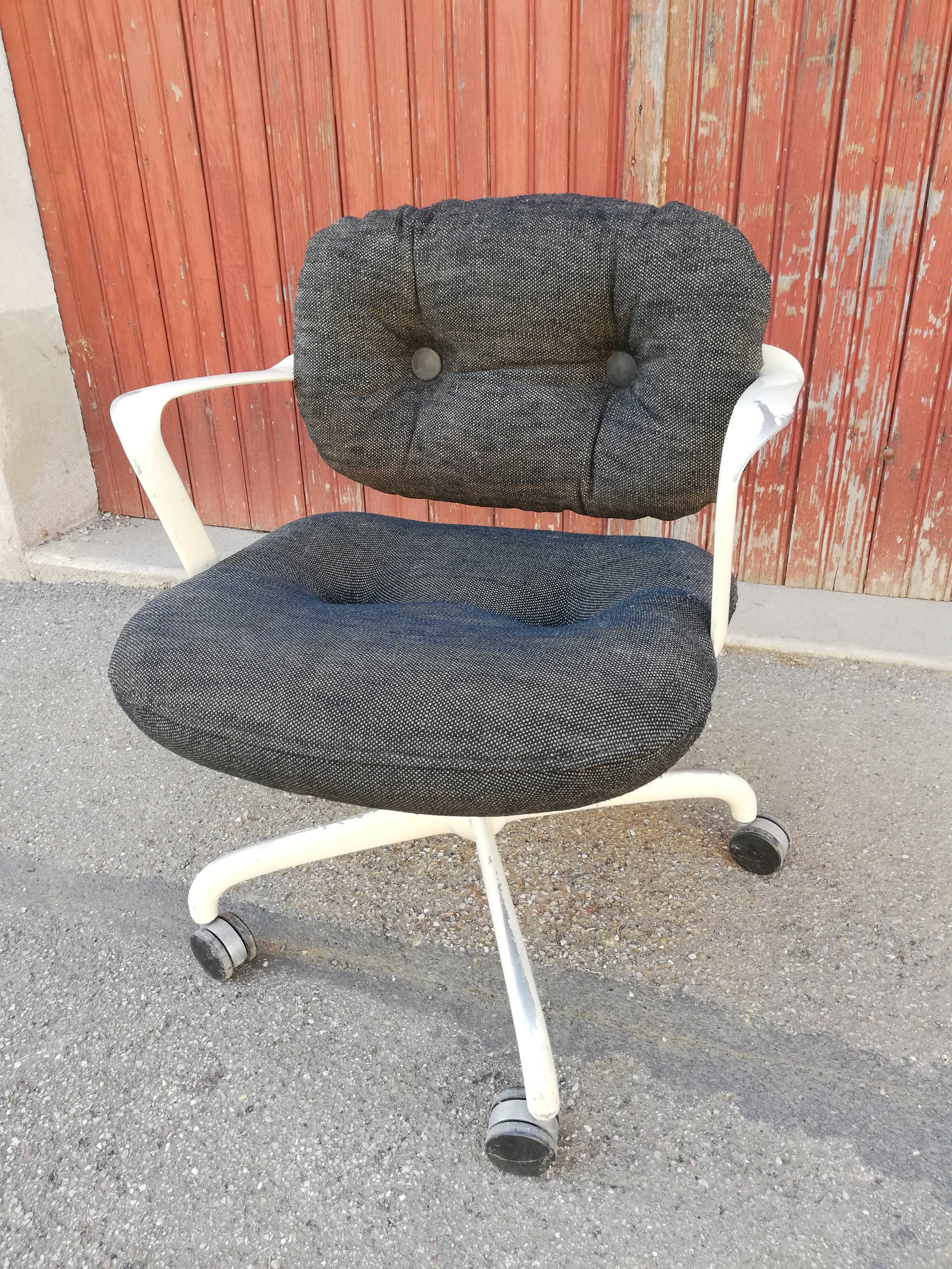 Armchair on wheels by Morrison & Hannah edition Knoll