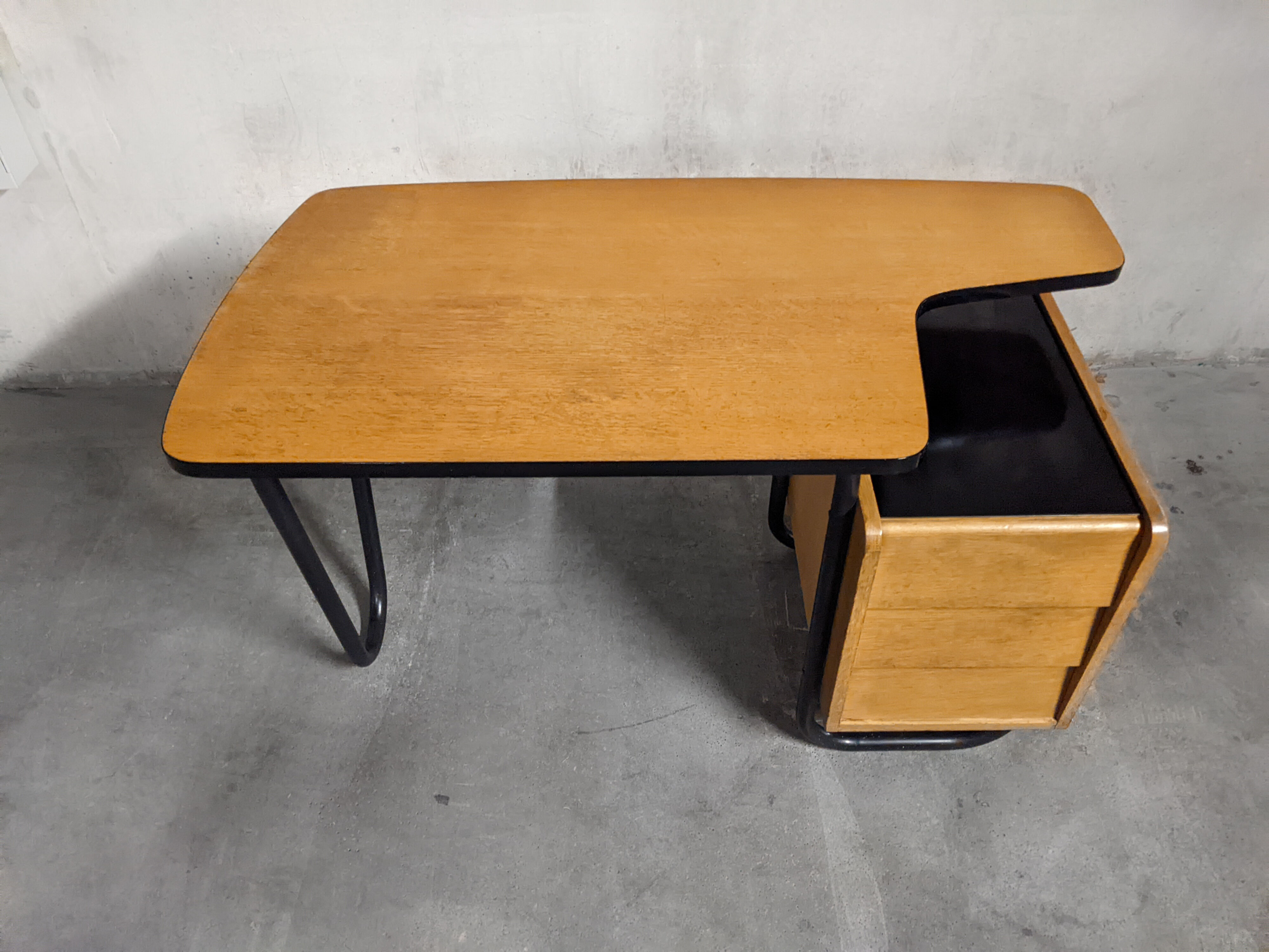 Vintage 1950s Mobilor desk