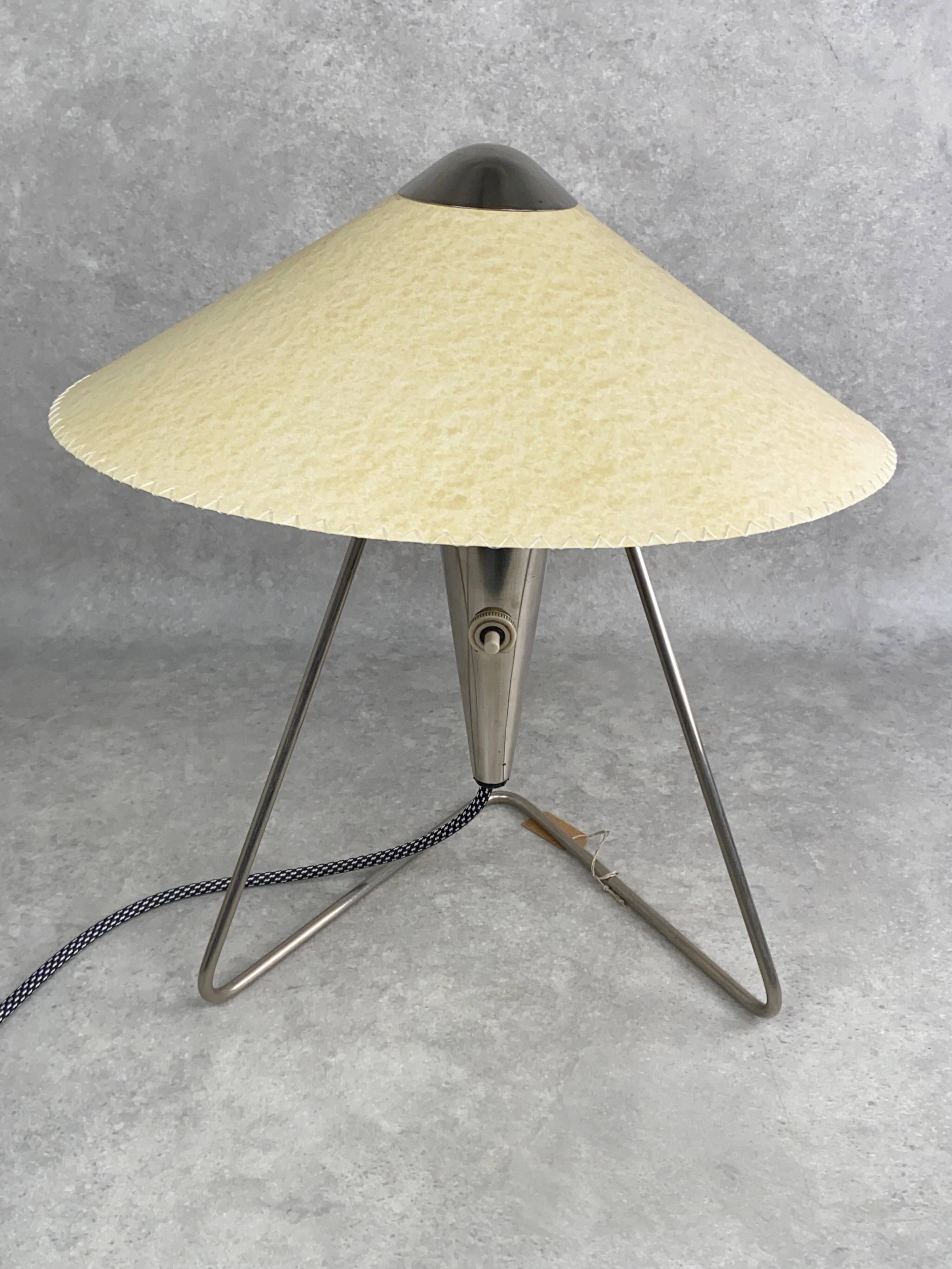 Chinese desk lamp by Helena Frantová