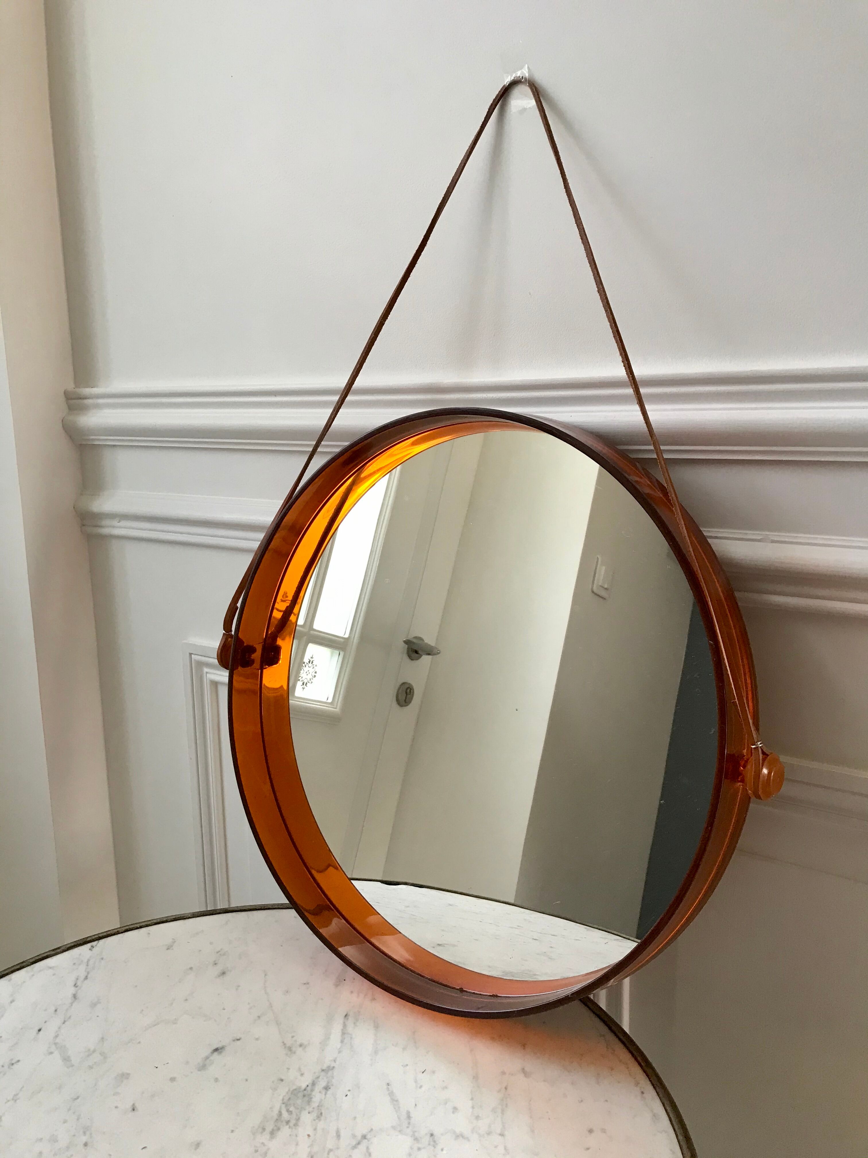 mirror cap brown orange design plexi and leather strap Made in France 1974