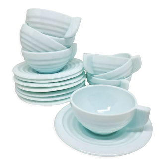 Lot 8 tasses Arcopal mint