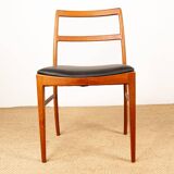 Suite de 4 chaises Danoises en Teck et cuir neuf modèle 430 par Arne Vodder