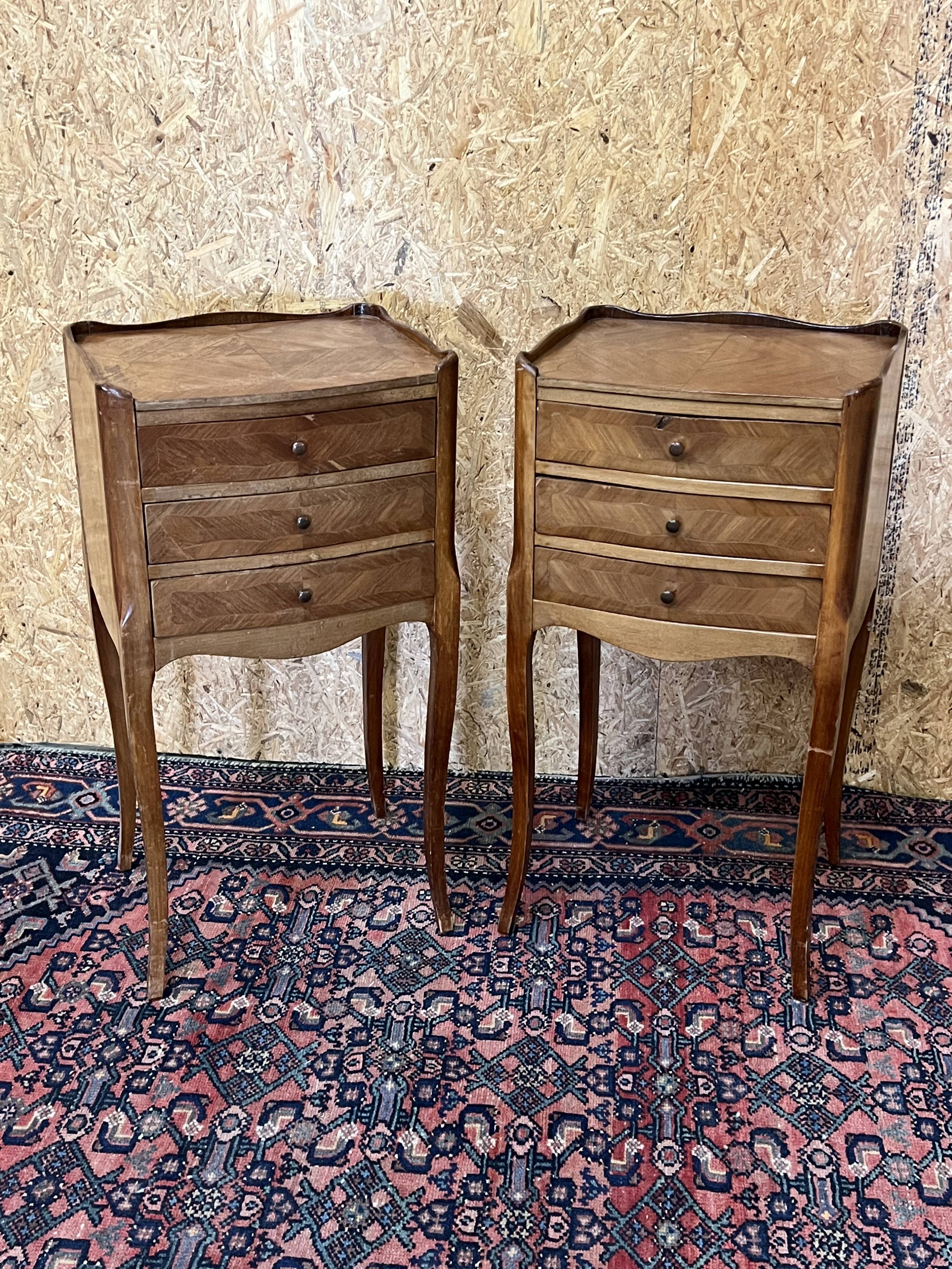 Pair of old Louis XV style bedside tables, in walnut veneer