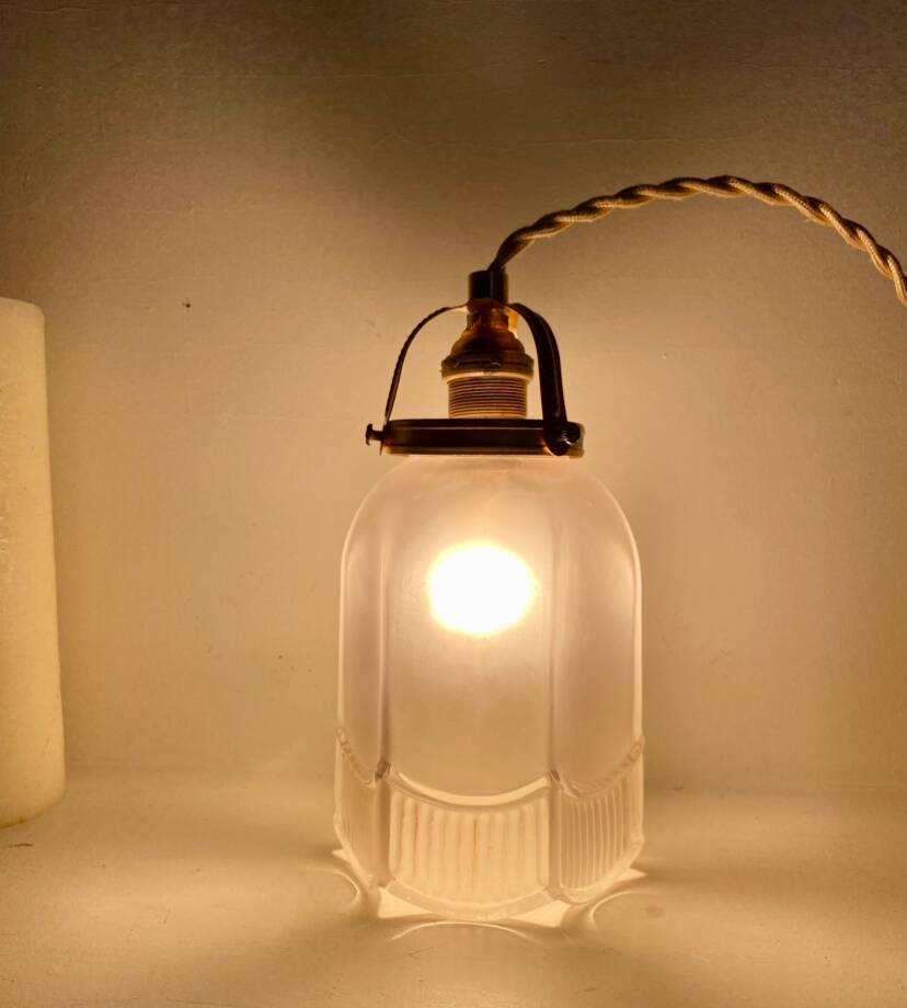 Glass pendant light, 2m braided fabric cable, porcelain ceiling rose