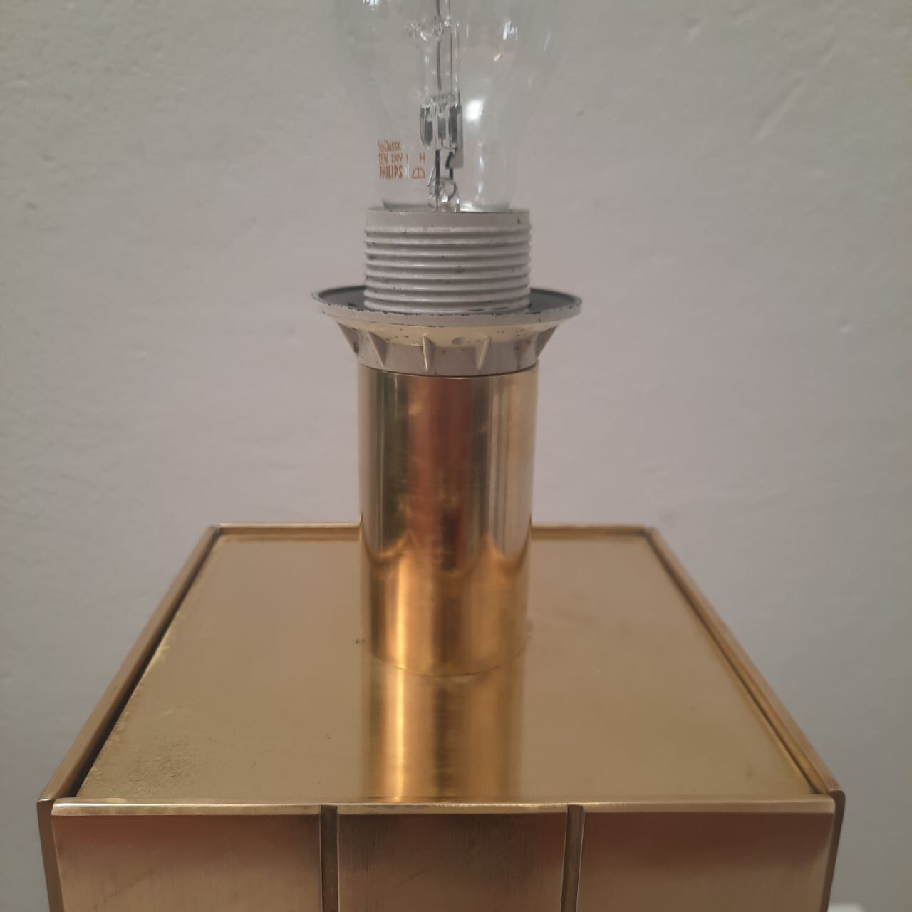 Table lamp - brass - vintage.