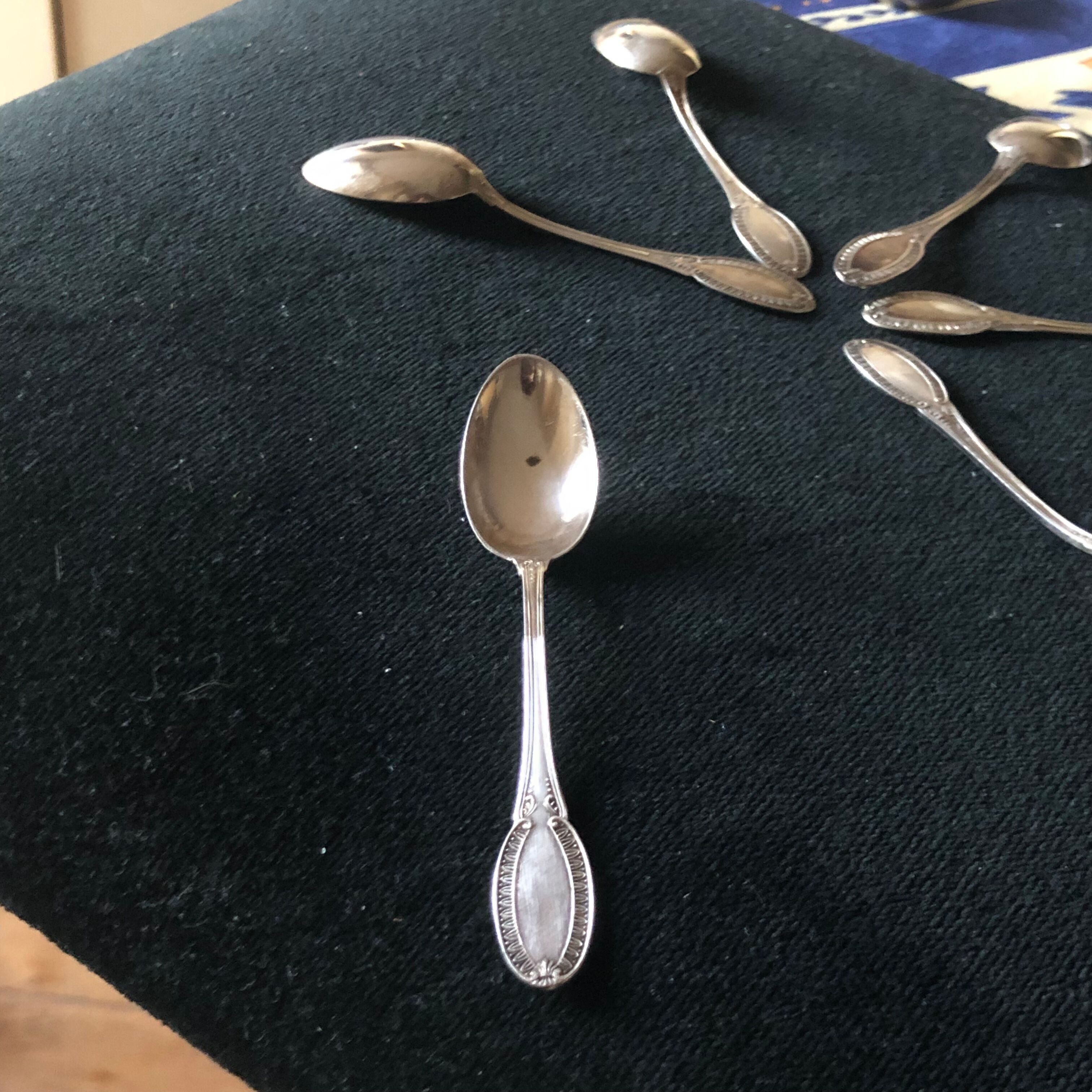 6 teaspoons in solid silver