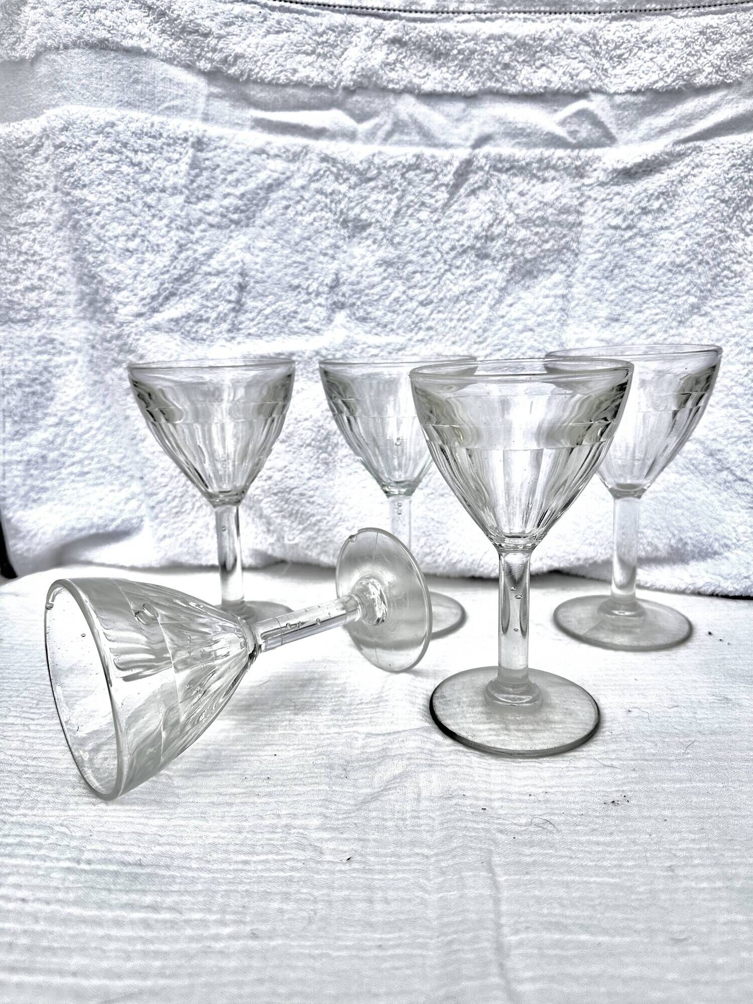 Set of 5 blown glass goblets in Art Deco style, circa 1900.