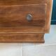 Commode en bois brut