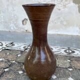 Set of 2 glazed pottery vases.