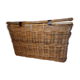 Wicker trunk