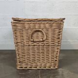 Coffre en osier tressé vintage