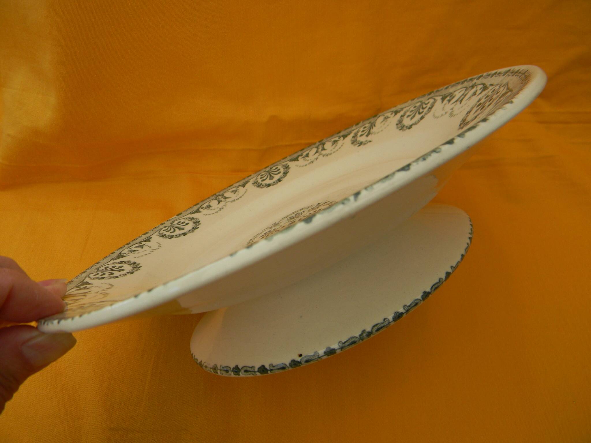 CHOISY LE ROI earthenware footed bowl. Iéna model.